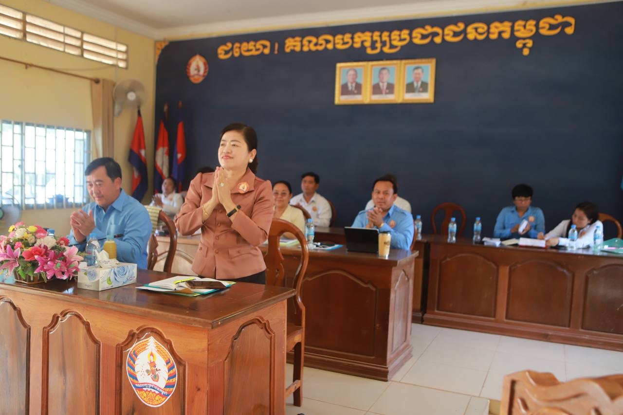 ឯកឧត្តម សួស យ៉ារ៉ា ប្រធានកិត្តិយសក្រុមការងារគណបក្សចុះស្រុកកំពង់ស្វាយ ប្រធាន និងអនុប្រធាន ជួបសំណេះសំណាលជាមួយបេក្ខជនជាអង្គបោះឆ្នោត ក្រុមប្រឹក្សាខេត្ត ស្រុក
