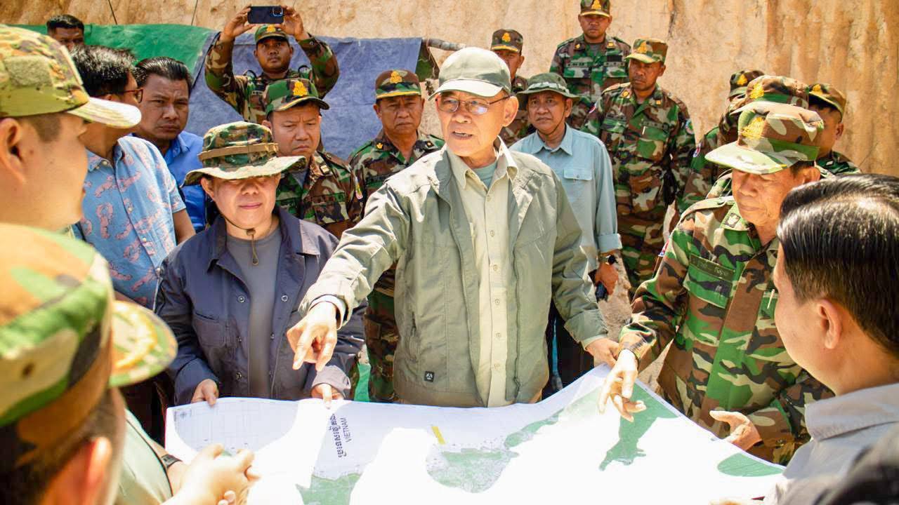 ក្រុមការងារចំពោះកិច្ច អញ្ជើញចុះពិនិត្យវឌ្ឍនភាពការងារស្ថាបនាផ្លូវក្រវាត់ព្រំដែន ក្នុងទិសខេត្តមណ្ឌលគិរី និងខេត្តរតនគិរី