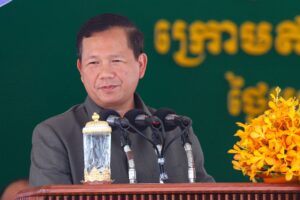 តើរយៈពេលជាង ៤០ឆ្នាំមកនេះ រាជរដ្ឋាភិបាលខិតខំប្រឹងប្រែងកសាងសមិទ្ធផលថ្មីៗអ្វីខ្លះ?