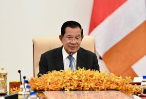 សម្ដេចតេជោ ហ៊ុន សែន បញ្ចេញថវិកាផ្ទាល់ខ្លួនចំនួន ១០លានដុល្លារ ដើម្បីកសាងអន្តេវាសិកដ្ឋានសម្រាប់និស្សិតជាស្ត្រីស្នាក់នៅរៀនសូត្រ