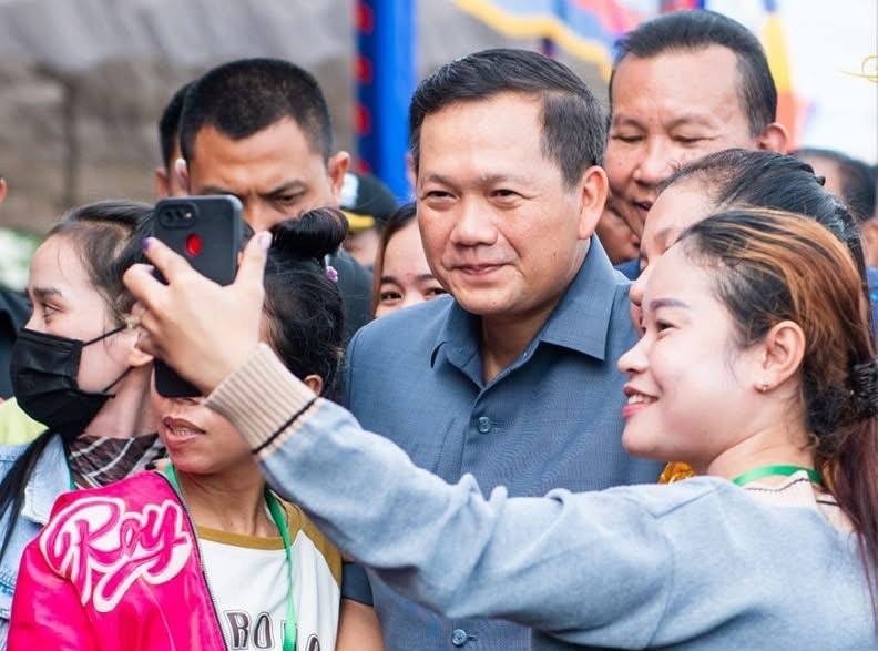 សម្តេចធិបតី ហ៊ុន ម៉ាណែត៖ ក្នុងករណីមានការវិលត្រឡប់ក្នុងទ្រង់ទ្រាយធំដោយមូលហេតុណាមួយ របស់បងប្អូនពលករខ្មែរយើងពីប្រទេសថៃ រាជរដ្ឋាភិបាលបានត្រៀមលក្ខណៈរួចជាស្រេចក្នុងការសម្របសម្រួលដោះស្រាយ