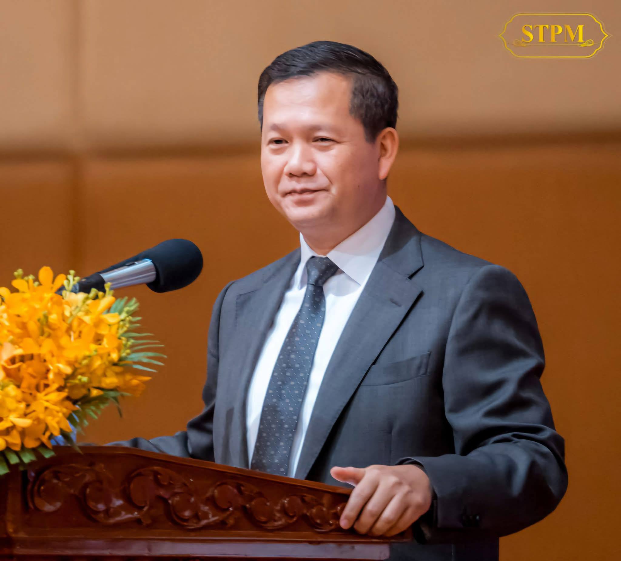 សម្តេចធិបតី អំពាវនាវឲ្យបងប្អូនប្រជាពលរដ្ឋខ្មែររក្សានូវសីលធម៌ សេចក្តីថ្លៃថ្នូ ចៀសវាងពីការរើសអើង ឬធ្វើសកម្មភាពណាមួយដែលប៉ះពាល់ដល់ស្ថានទូតថៃនៅកម្ពុជា ក្រុមហ៊ុនថៃ និងប្រជាពលរដ្ឋថៃដែលកំពុងរស់នៅក្នុងប្រទេសកម្ពុជា