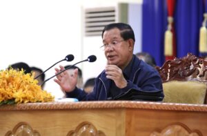 តើអ្វីនៅពីក្រោយការបើកច្រកព្រំដែនម៉ឺន​ជ័យ​ ​ខេត្ត​ព្រៃ​វែង​​-តឹ​ន​ណា​ម​ ​ខេត្ត​តៃ​និ​ញ របស់វៀតណាម?