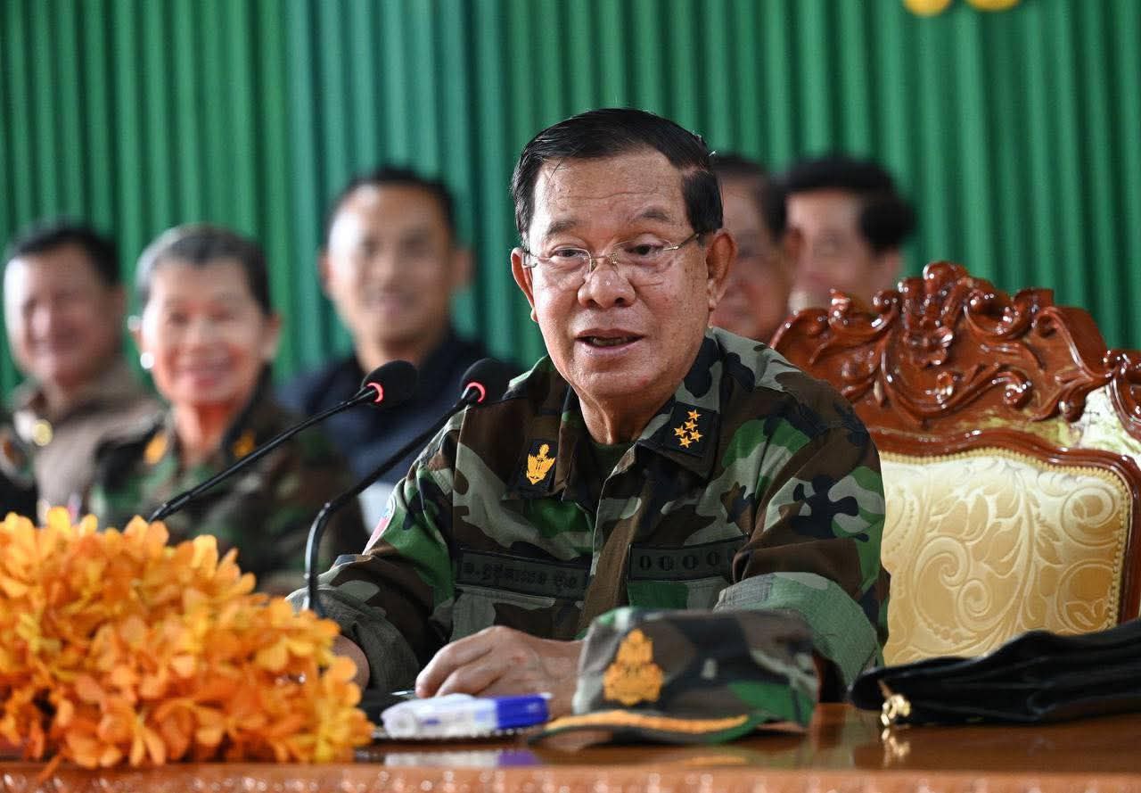 សម្ដេចតេជោ ហ៊ុន សែន បង្ហាញការហួសចិត្តទៅលើការស្ទង់មតិរបស់ប្រជាជនថៃ ចំពោះសម្ដេច ហើយលទ្ធផលបង្ហាញថា សម្ដេចកំពុងតែធ្វើរឿងដ៏ត្រឹមត្រូវសម្រាប់ប្រជាជាតិខ្មែរ